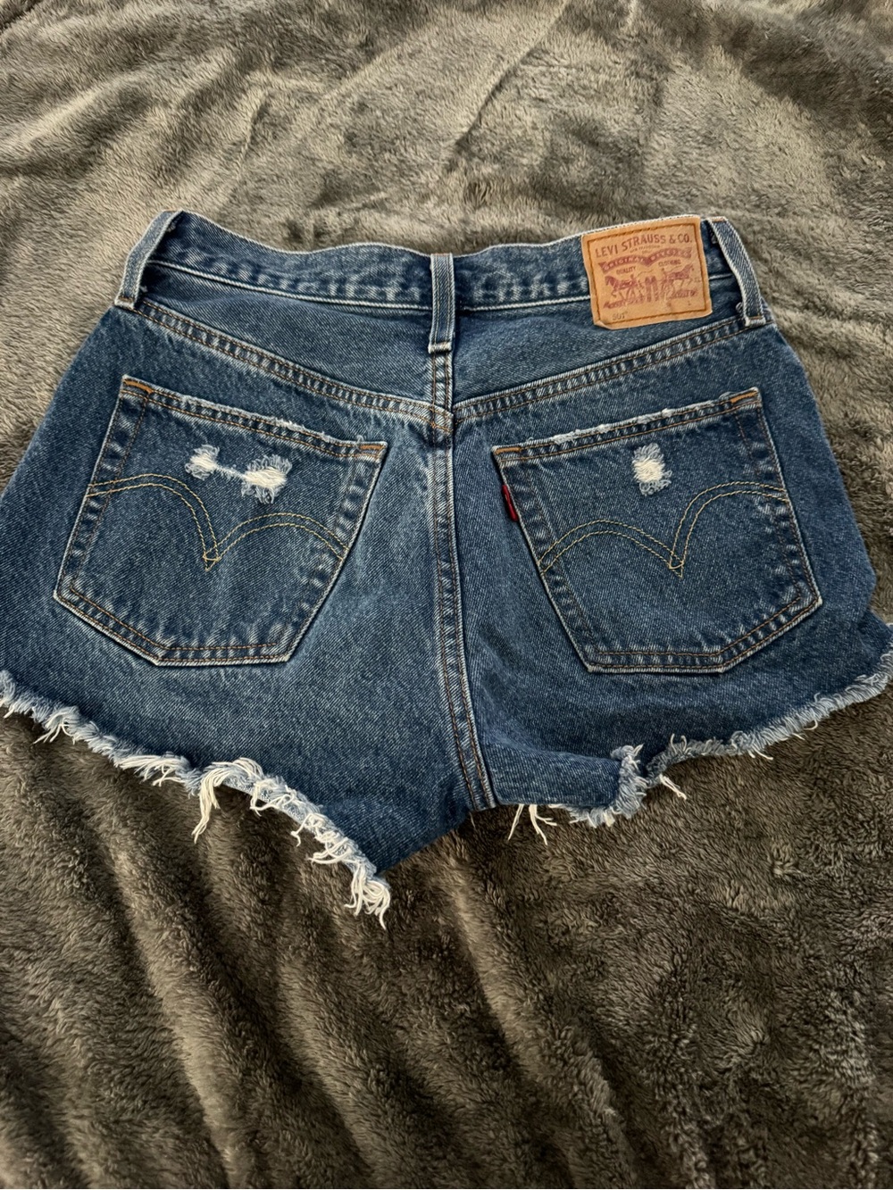 Levi's Women's Dark Blue Distressed Denim High Waisted Shorts size 26
